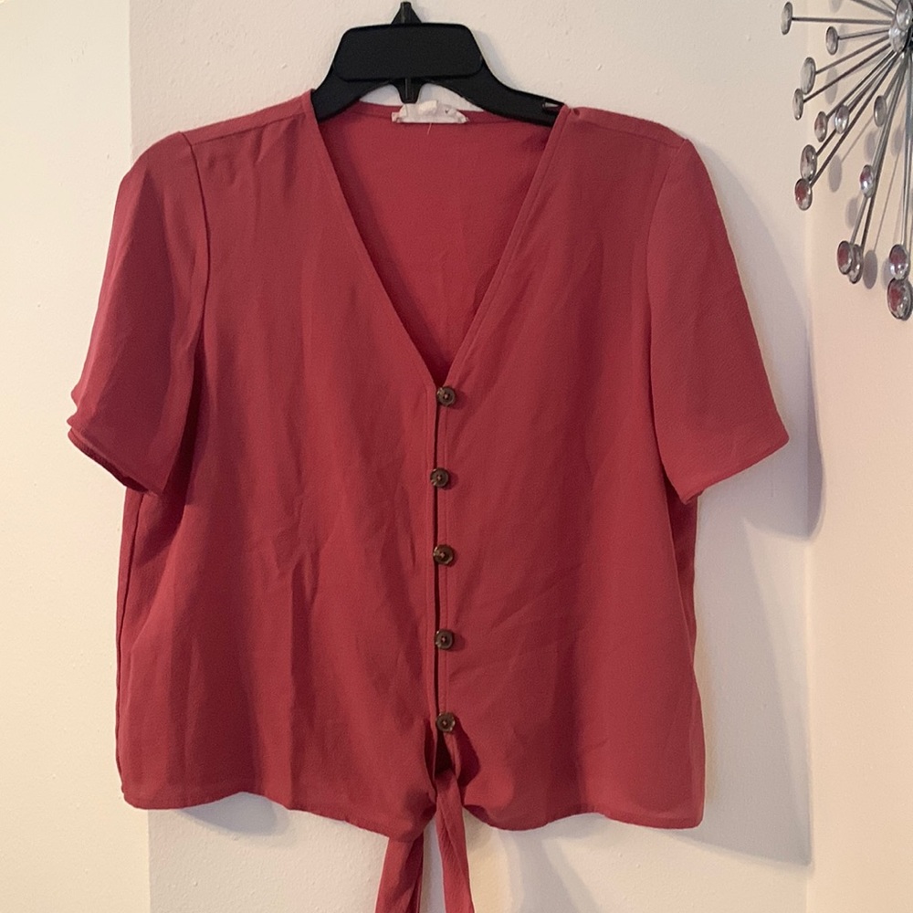 Tie Waist/V-Neck Top